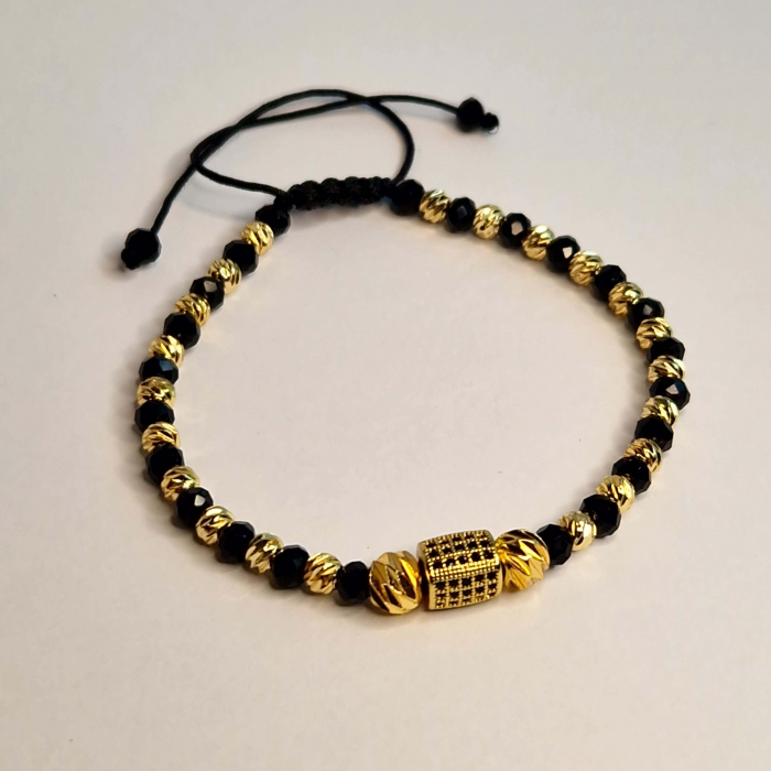 Brățară reglabilă Mark cu pietre din onix negru, bile inox aurii și element central cilindric placat cu aur 18K [1]