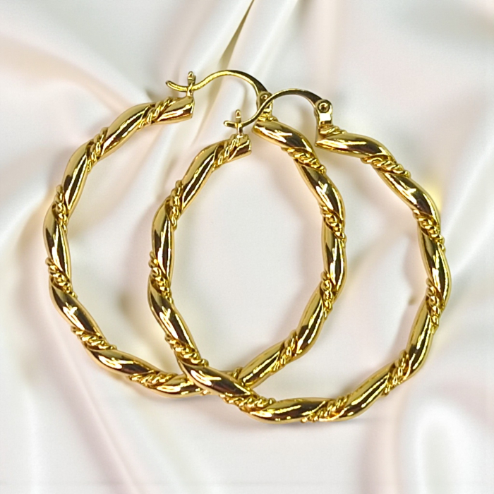 Cercei rotunzi placati cu aur galben de 18k si inchidere cu tortita [6]