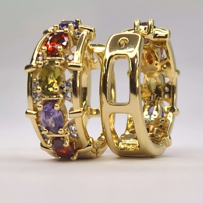 cercei rotunzi placati cu aur de 14k si incrustati cu cristale multicolore din zirconiu [3]