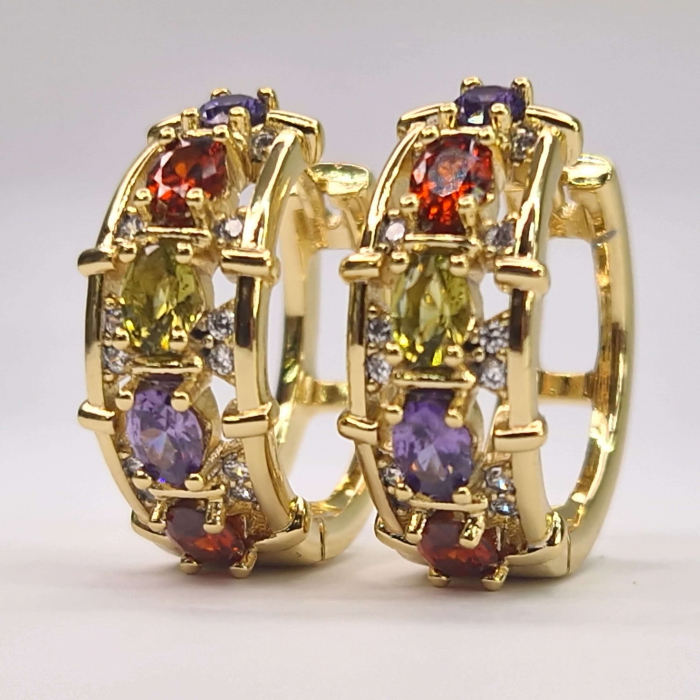cercei rotunzi placati cu aur de 14k si incrustati cu cristale multicolore din zirconiu [1]
