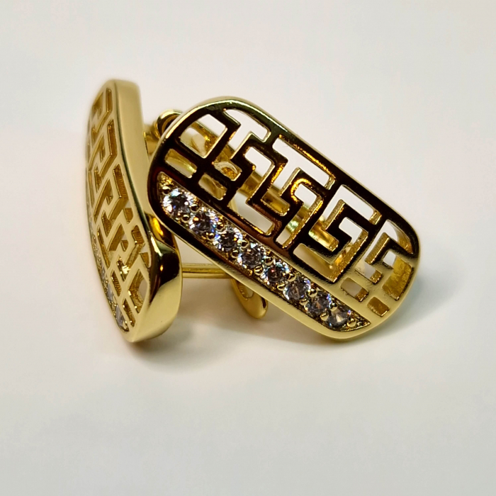 Cercei eleganti placati cu aur de 14k si cristale albe din zirconiu [4]