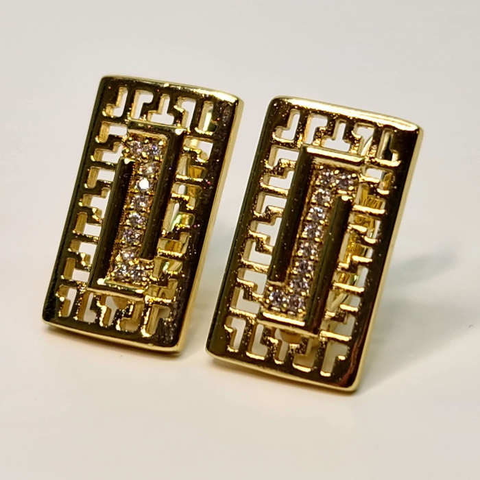 Cercei dreptunghiulari placati cu aur de 14k si cristale albe din zirconiu [2]