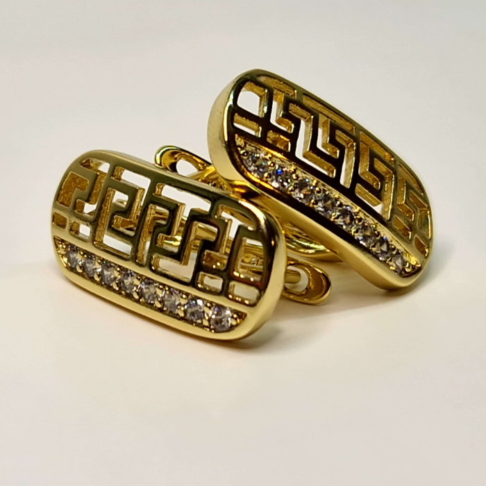 Cercei eleganti placati cu aur de 14k si cristale albe din zirconiu [7]