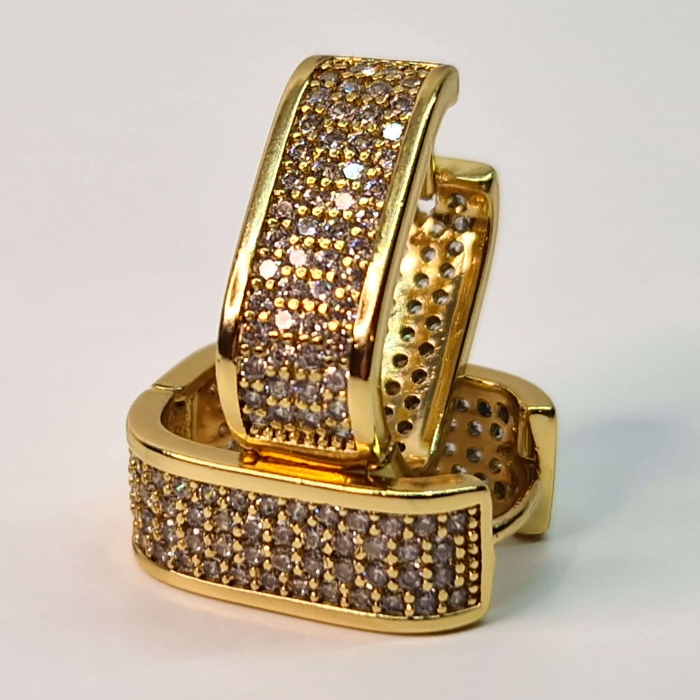 Cercei de ocazie placati cu aur de 14k si incrustati cu cristale albe zirconiu [1]