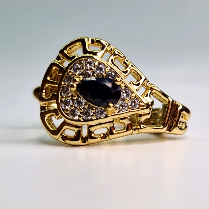 Cercei eleganti placati cu aur de 14k cu un cristal din onix negru si cristale albe zirconiu [6]
