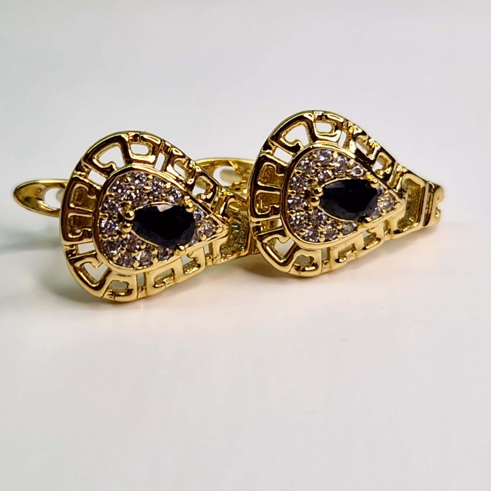 Cercei eleganti placati cu aur de 14k cu un cristal din onix negru si cristale albe zirconiu [7]
