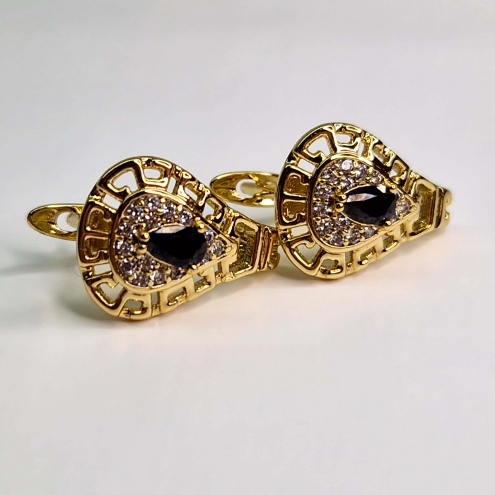 Cercei eleganti placati cu aur de 14k cu un cristal din onix negru si cristale albe zirconiu [2]