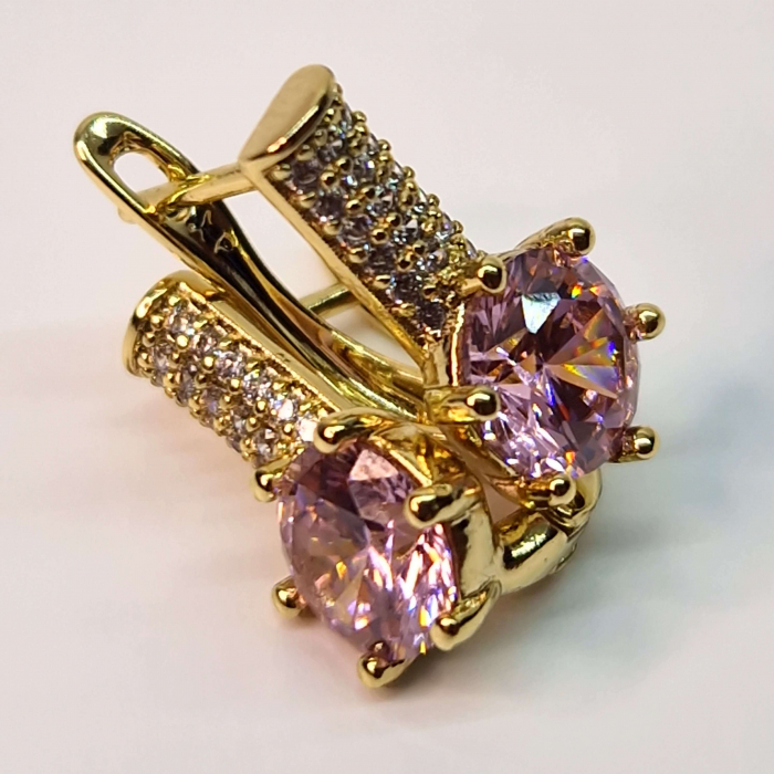 Cercei placati cu aur de 14k cu cristal roz central si cristale albe zirconiu [9]