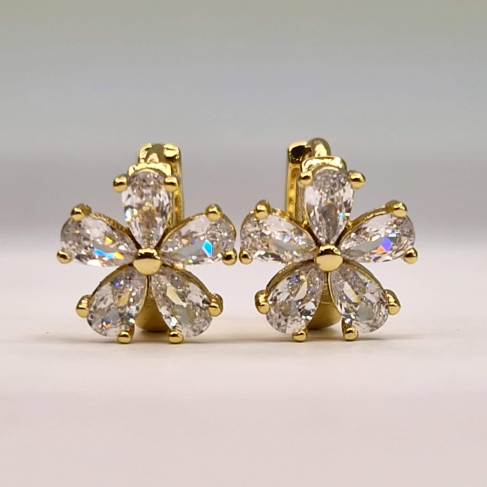 Cercei in forma de floare placati cu aur de 14k si impodobiti cu cristale albe zirconiu [3]