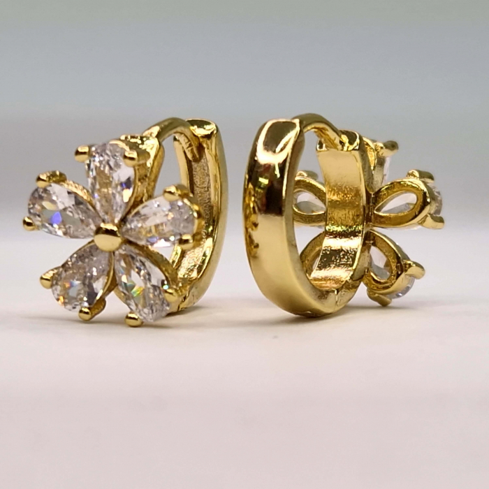 Cercei in forma de floare placati cu aur de 14k si impodobiti cu cristale albe zirconiu [5]
