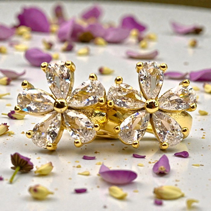 Cercei Antonia placați cu aur cu flori din zirconii clare [2]