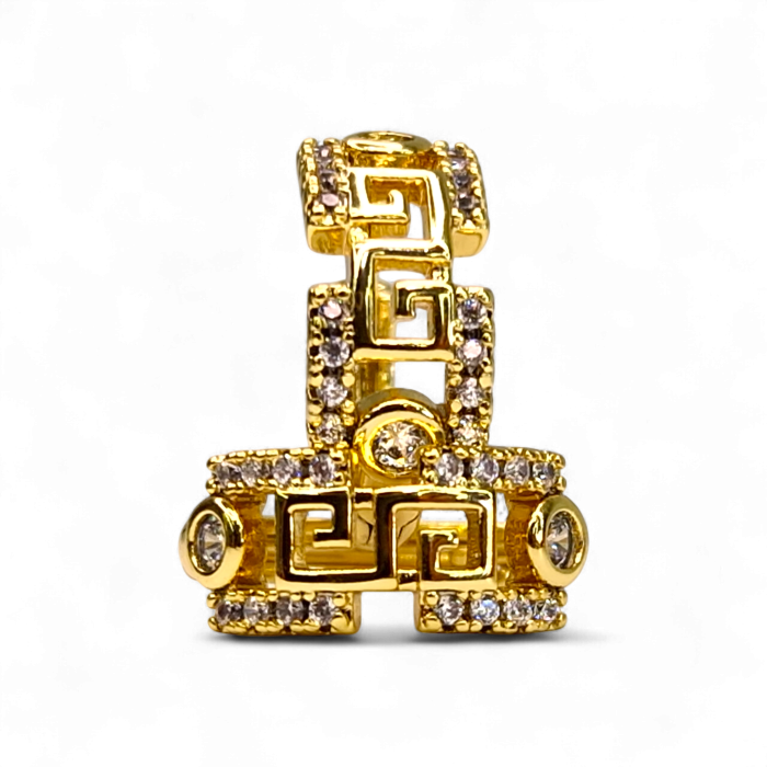 Cercei cu tortita Aylin placati cu aur de 14k si cristale albe zirconiu [7]