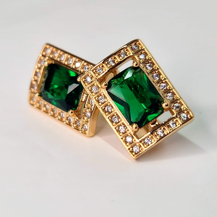 Cercei cu cristal verde si zirconii albe placat cu aur de 18k [5]