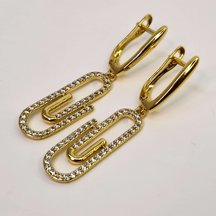 Descopera cerceii Bela - Cercei placati cu aur de 18k, cu cristale albe din zirconiu, pentru un look elegant si stilat [6]