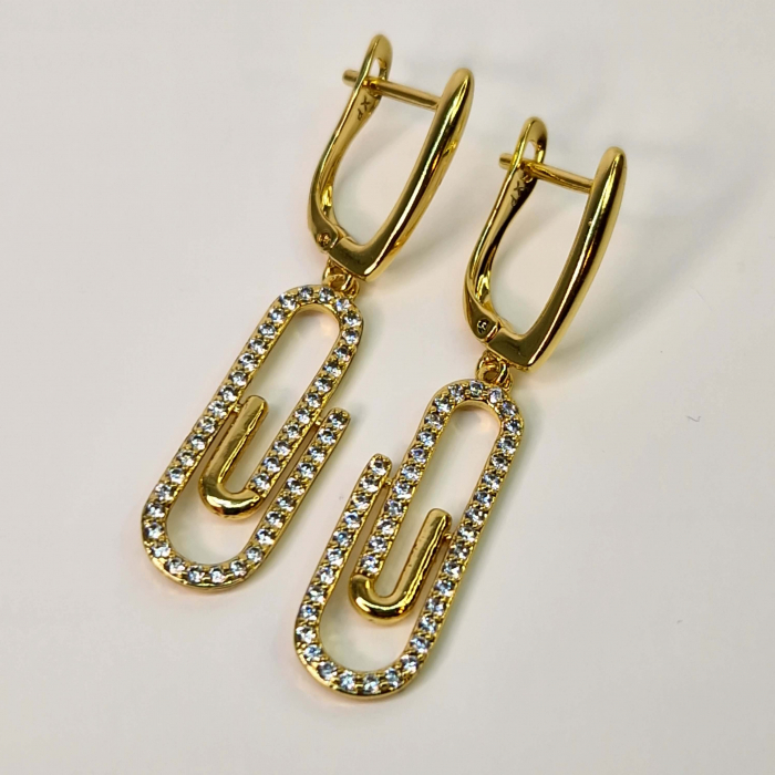Descopera cerceii Bela - Cercei placati cu aur de 18k, cu cristale albe din zirconiu, pentru un look elegant si stilat [5]
