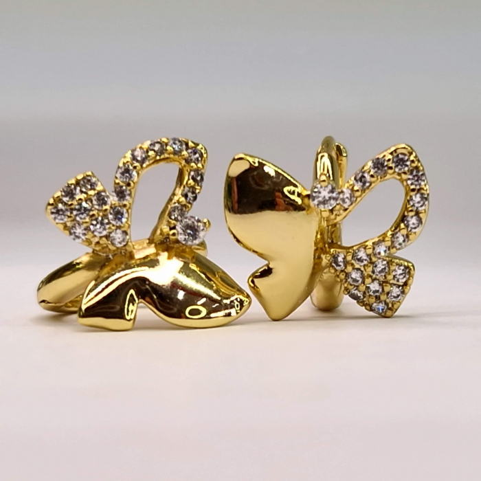 Cercei in forma de fluture placati cu aur galben de 14k si incrustati cu cristale albe din zirconiu [2]