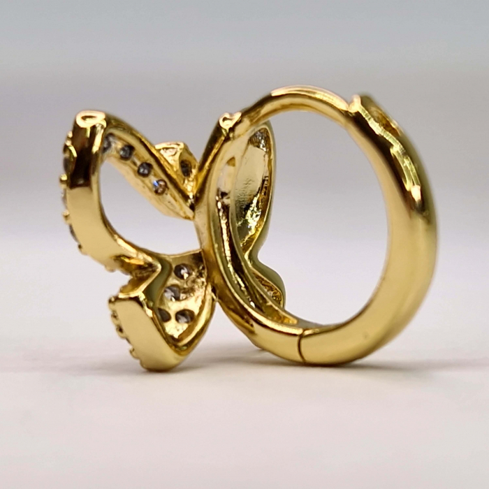Cercei in forma de fluture placati cu aur galben de 14k si incrustati cu cristale albe din zirconiu [4]