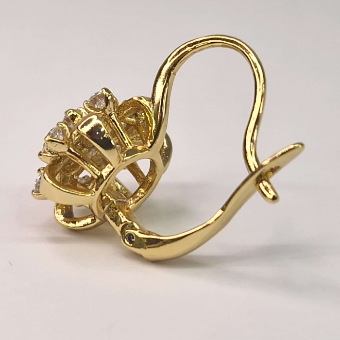 Cercei cu tortita eleganti incrustati cu cristale albe din zirconiu si placati cu aur de 14k [4]