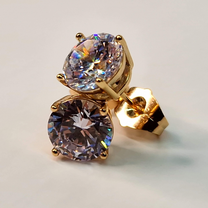 Cercei cu surub placati cu aur de 18k si cristal transparent din zirconiu [8]