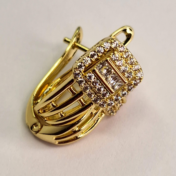 Cercei Denisa placați cu aur 18K, model cu tortiță și design geometric decorat cu cristale zirconiu strălucitoare [9]