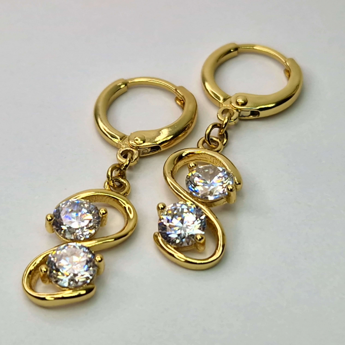 Descopera Cerceii Dorina - Cercei Placati cu Aur de 18K si Doua Cristale Albe din Zirconiu [1]