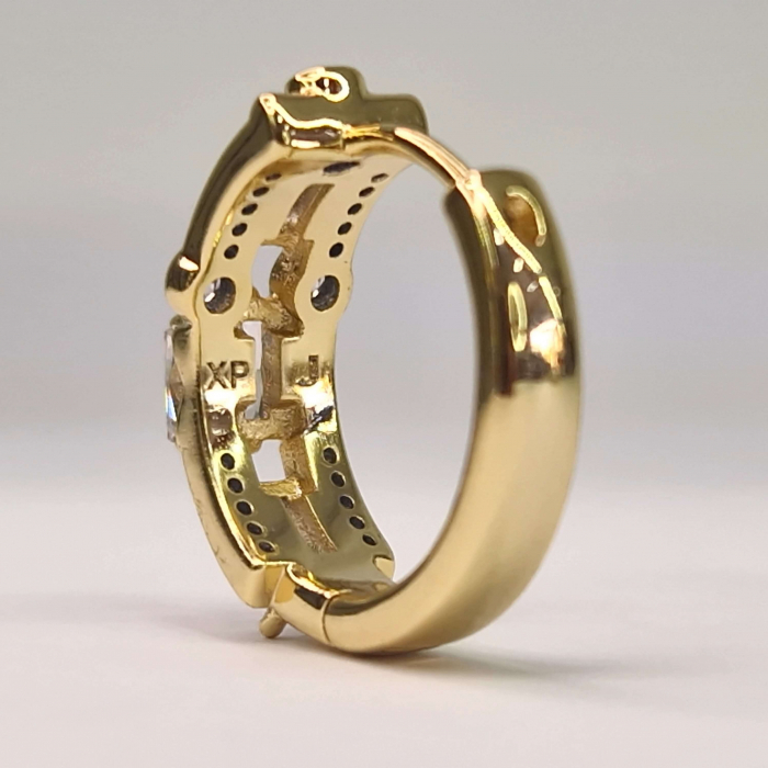 Cercei rotunzi incrustati cu cristale albe din zirconiu si placati cu aur de 14k [7]