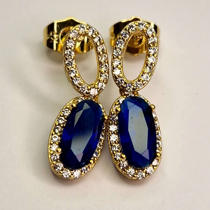 Cercei placați cu aur de 18k Emilia Blue, model elegant cu șurub și piatră albastră [3]