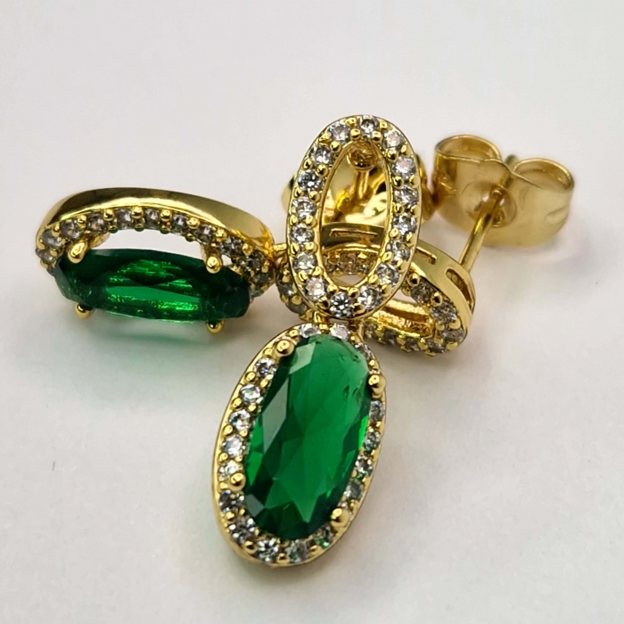 Cerceii Emilia Green - Placati cu Aur de 18k si Decorati cu Cristal Mare Verde Zi si Zirconii Albe [1]