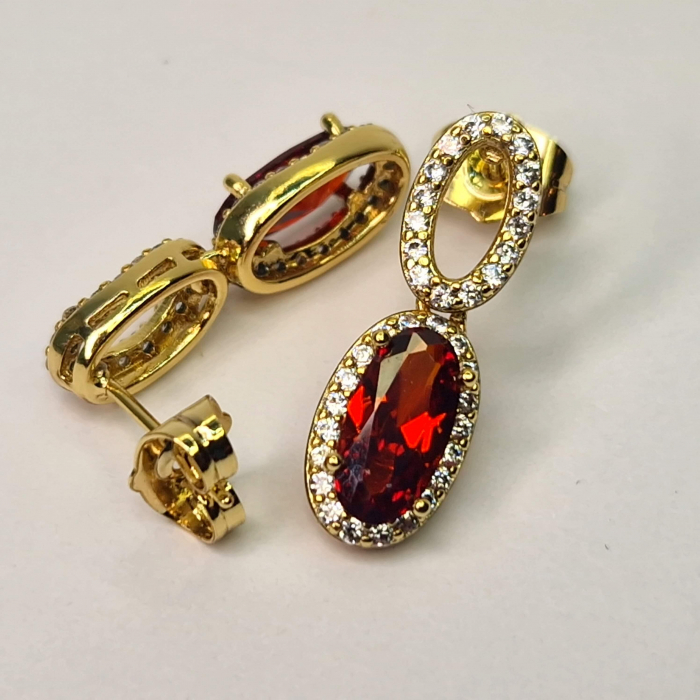 Cerceii Emilia Red - Placați cu Aur 18K, cu Cristal Mare de Rubiniu și Zirconii Albe - Eleganți și Stilați [5]