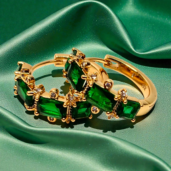 Cercei rotunzi placati cu aur de 18k cu cristale verzi si zirconii albe [8]