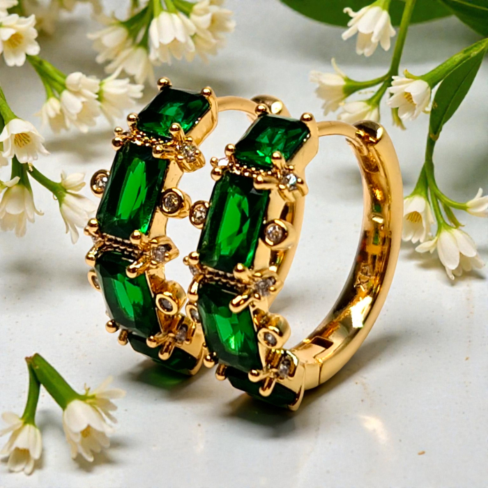 Cercei rotunzi placati cu aur de 18k cu cristale verzi si zirconii albe [2]