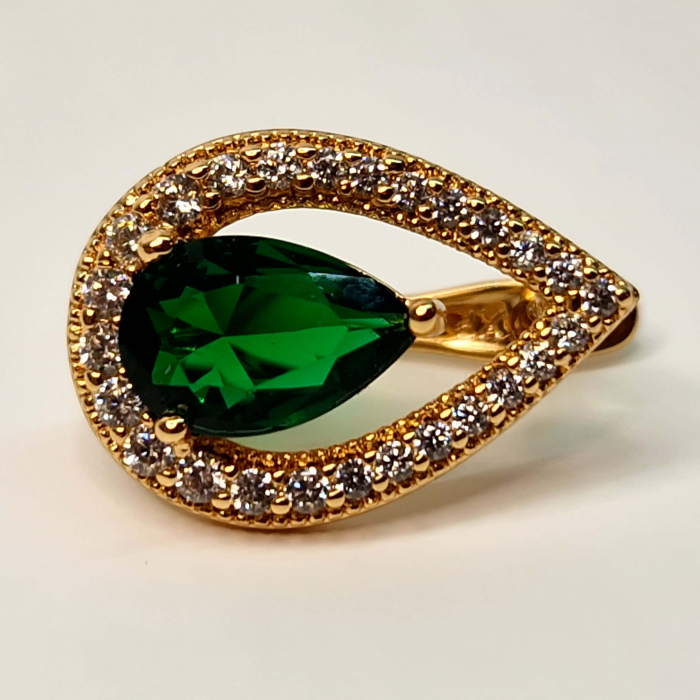 Cercei in forma de picatura cu cristal central verde inconjurat de zirconiu alb placat cu aur de 18k [6]