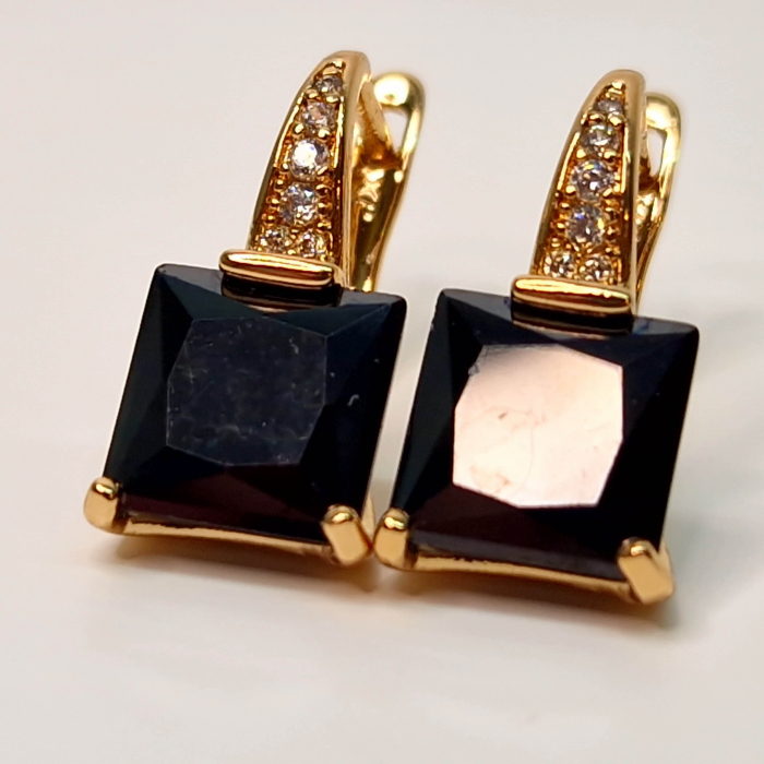 Cercei placati cu aur de 18k cu un cristal negru AAA zirconiu [1]