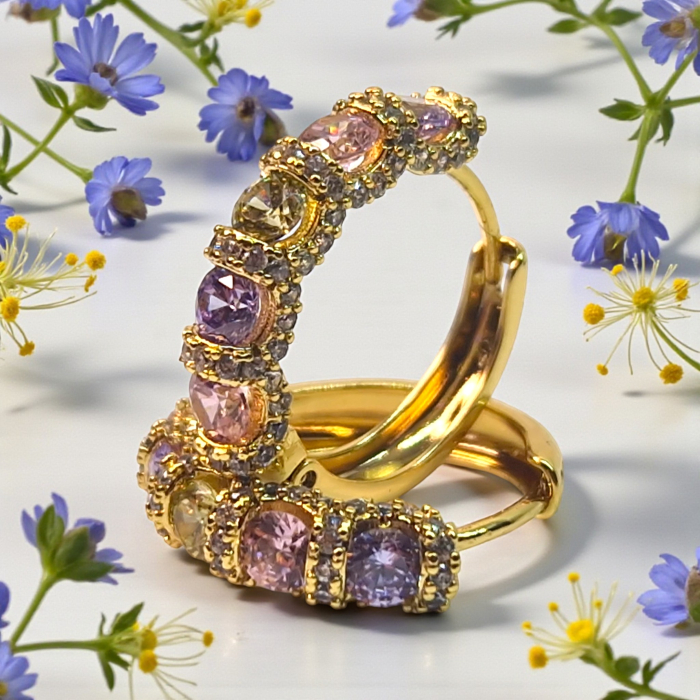 Cercei Gloria cu zirconii pastelate și design auriu elegant – MyBijoux [2]