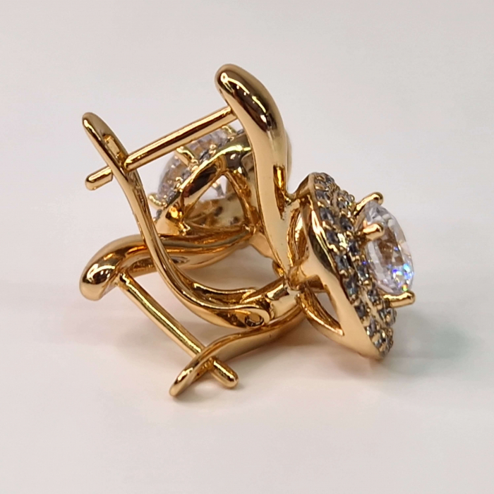 Cercei placati cu aur roz de 18k cu cristal zirconiu alb central inconjurat de cristale albe [6]