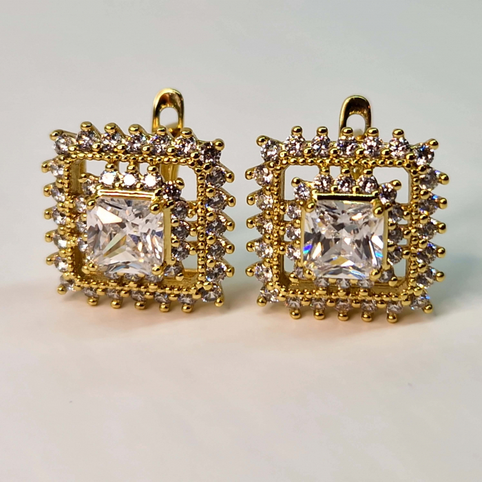 Cercei placati cu aur de 18k cu cristal transparent central si zirconii stralucitoare [1]