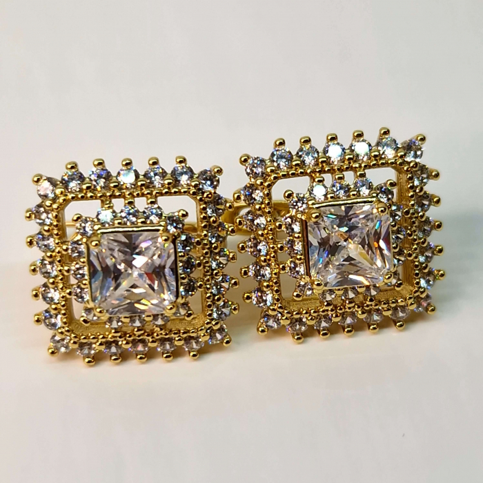 Cercei placati cu aur de 18k cu cristal transparent central si zirconii stralucitoare [10]