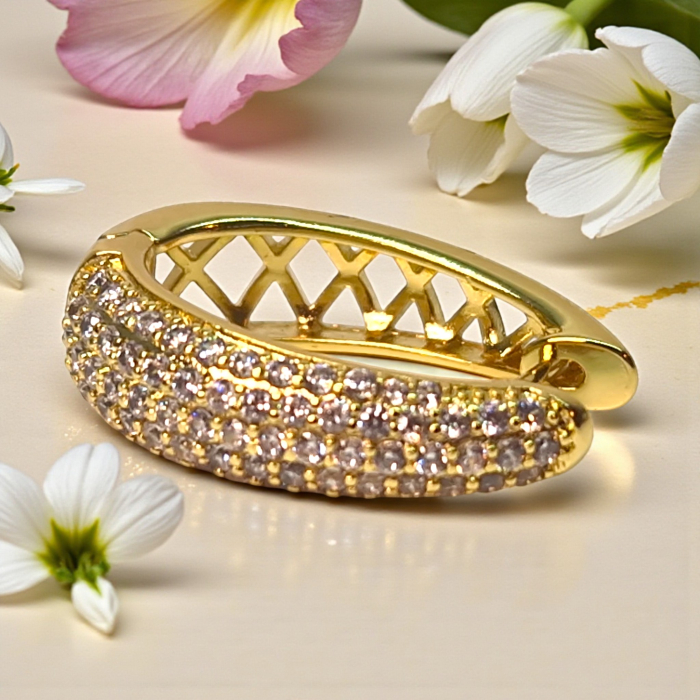 Cerceii kendra placati cu aur de 14k incrustati cu zirconii albe [6]