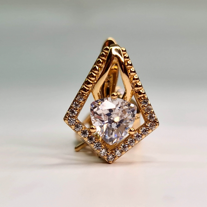 Cercei placati cu aur roz de 18k cu un cristal central alb din zirconiu [7]