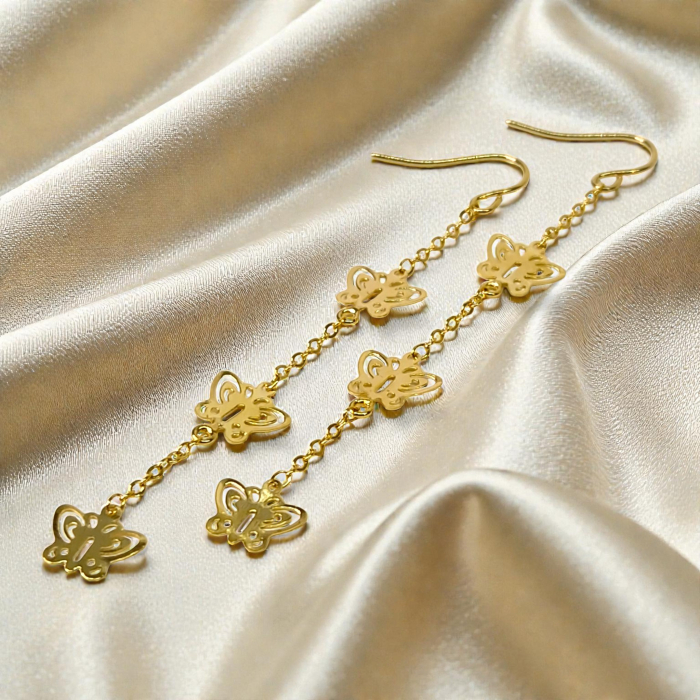 Cercei Lydia placați cu aur cu fluturi delicati suspendați [4]