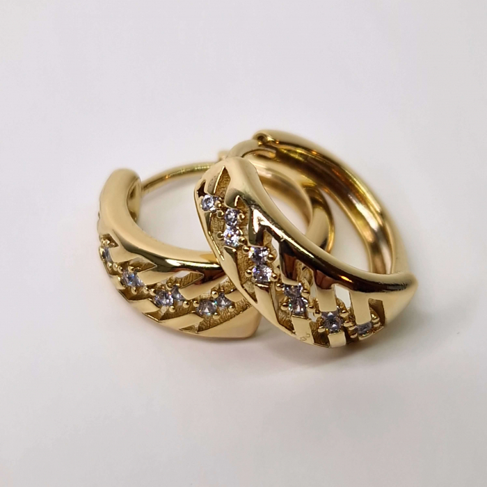 Cercei eleganti placati cu aur de 14k si impodobiti cu zirconii albe [2]
