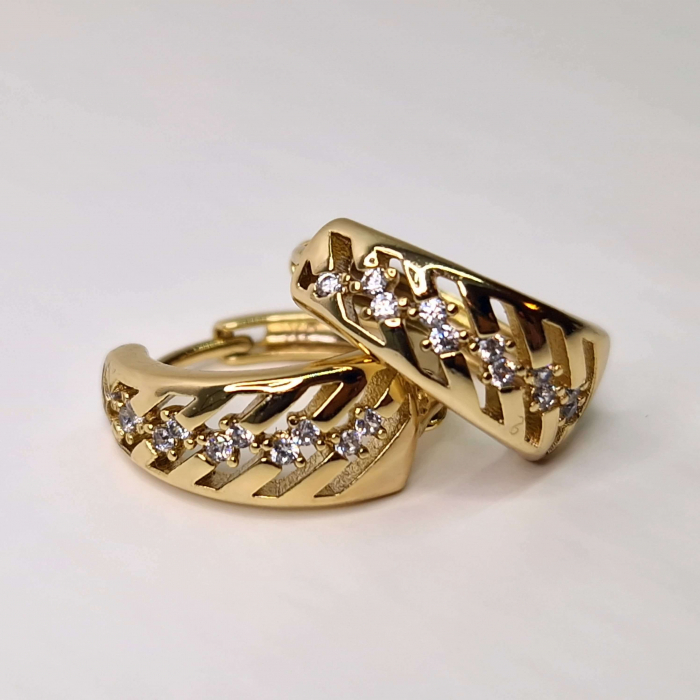 Cercei eleganti placati cu aur de 14k si impodobiti cu zirconii albe [6]