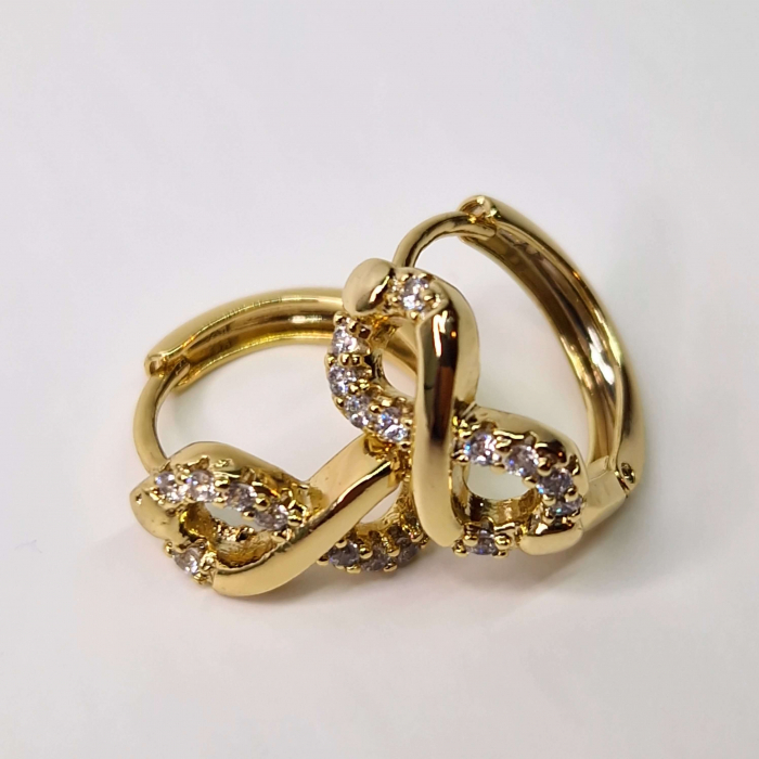 Cercei eleganti placati cu aur de 14k si impodobiti cu cristale albe din zirconiu [2]