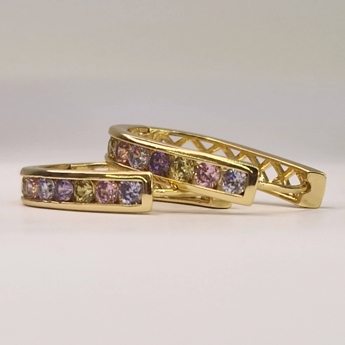 Cercei lungi cu tortita placati cu aur de 14k si cristale multicolore zirconiu [3]