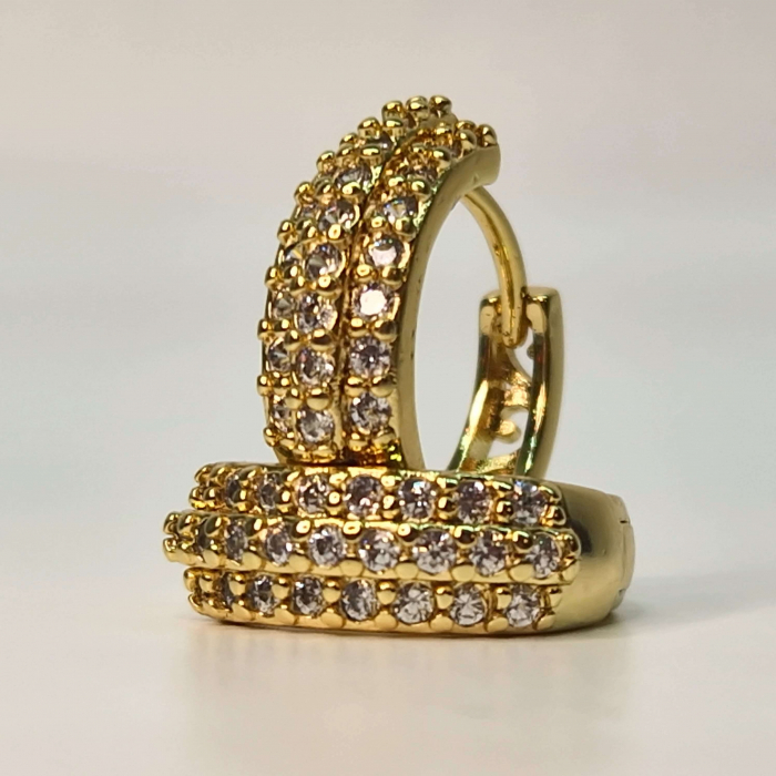 Cercei eleganti placati cu aur de 18k si impodobiti cu cristale albe din zirconiu [4]
