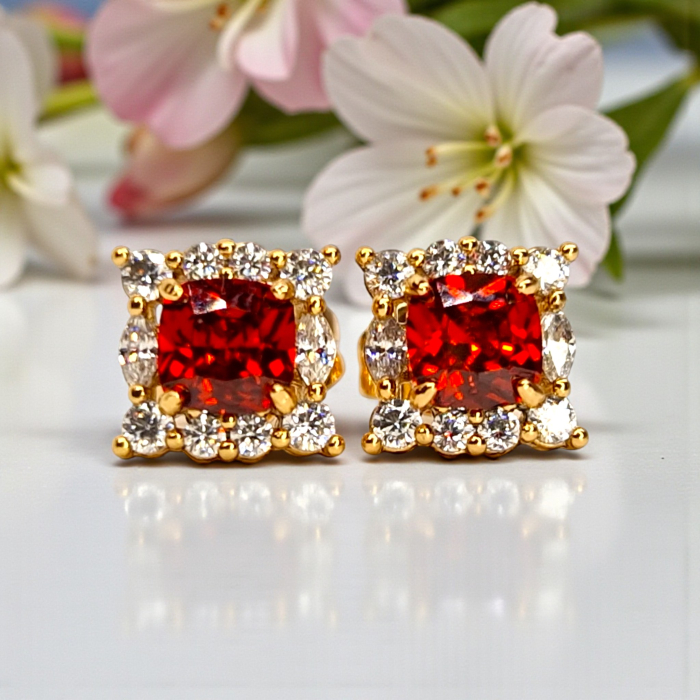 Cercei Zara placati cu aur cu cristal rubiniu și contur pavé [2]