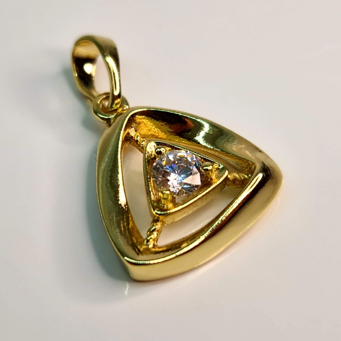 Pandantiv Olivia placat cu aur de 14k cu un cristal alb central din zirconiu [5]