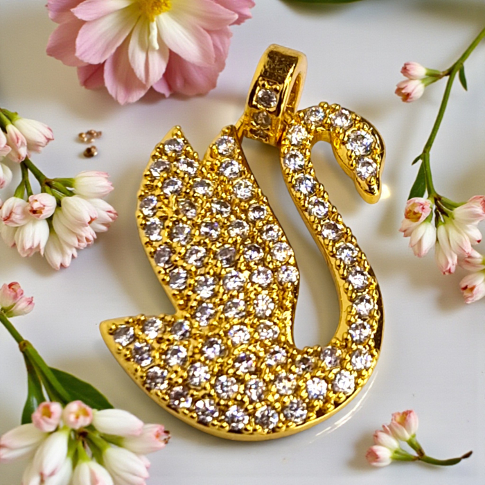 Pandantiv Ranya placat cu aur cu siluetă de lebădă acoperită cu zirconii [2]