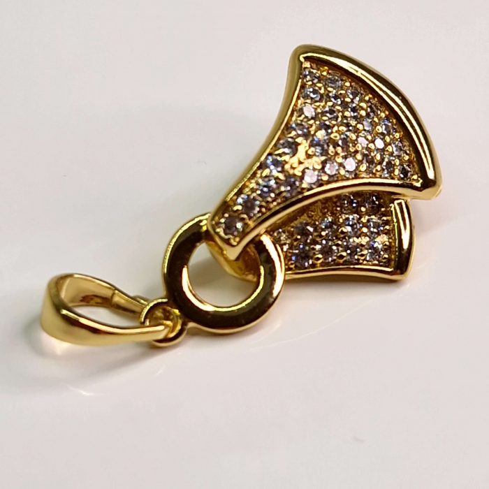 Pandantiv elegant placat cu aur de 14k si incrustat cu cristale din zirconiu albe [8]