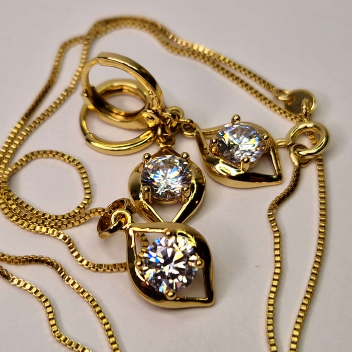 Set colier si cercei placat cu aur de 18k si cristale de zirconiu albe [5]